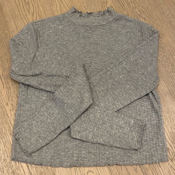 FINAL SALE 🔥 BP - Long sleeved rib tee with lettuce trim - Picture 2 of 3